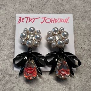 BETSEY JOHNSON pearl bow crystal earrings